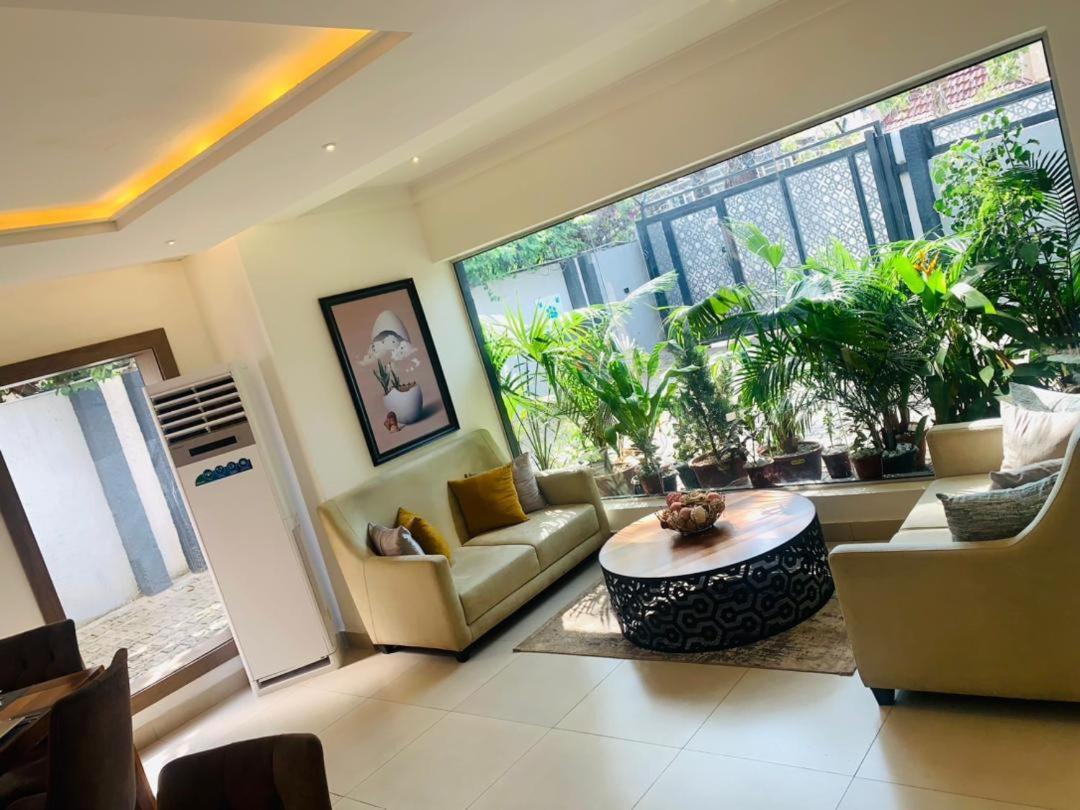 Swiss Pearl Continental Suite Wupa Екстер'єр фото