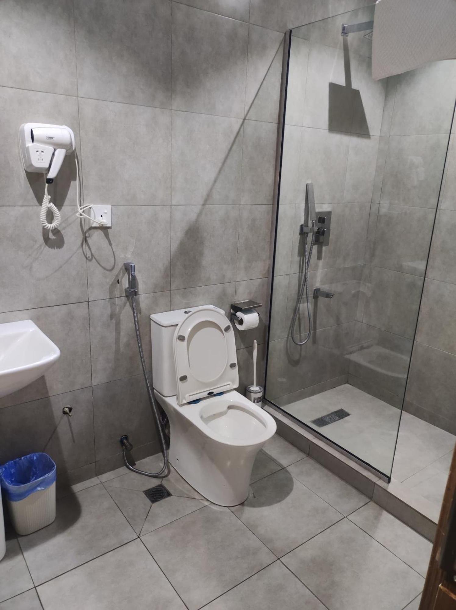 Swiss Pearl Continental Suite Wupa Екстер'єр фото